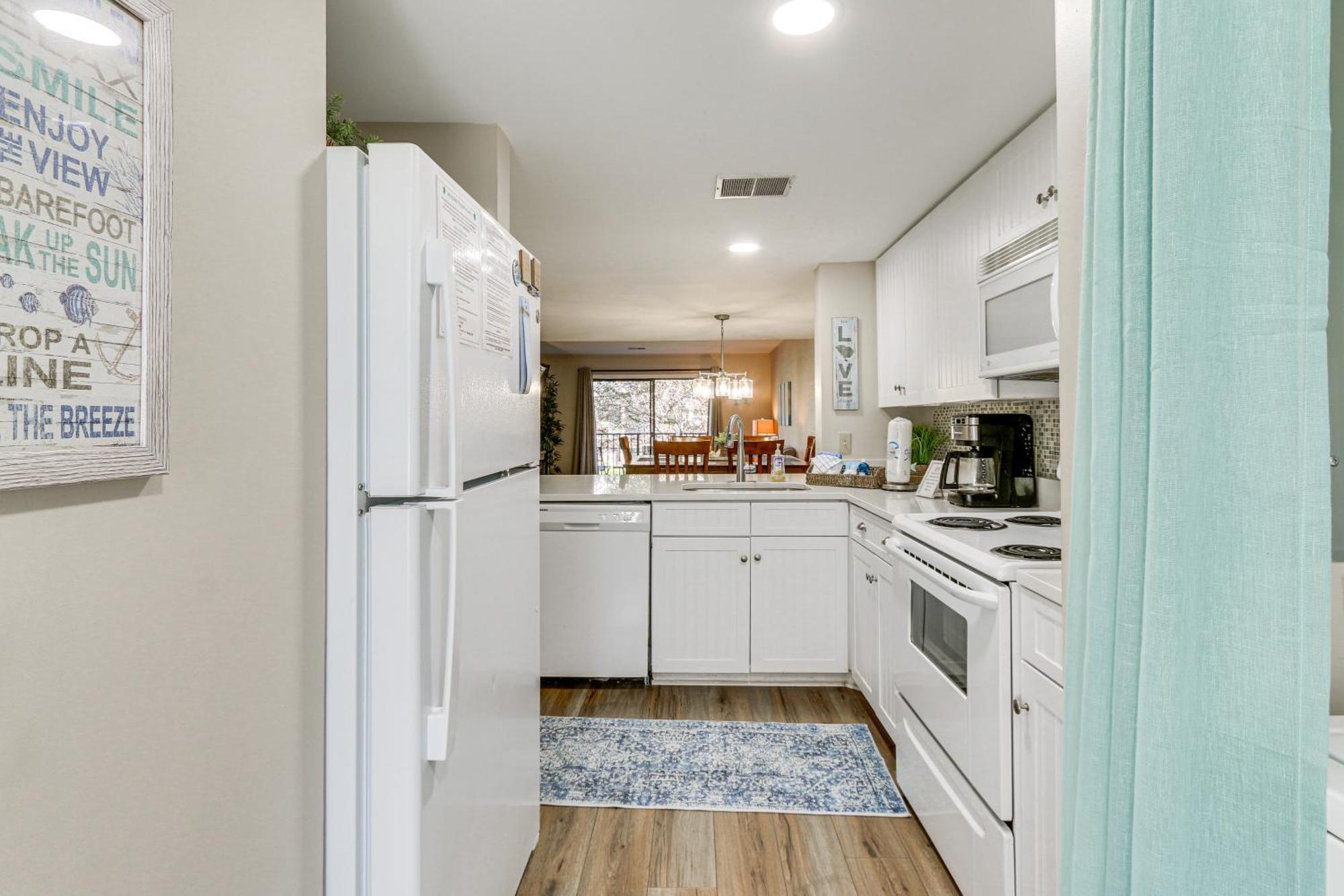 Hilton Head Condo Walk To Coligny Beach And Plaza! Hilton Head Island Exterior photo