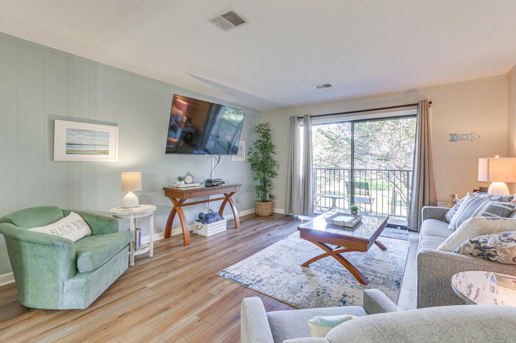 Hilton Head Condo Walk To Coligny Beach And Plaza! Hilton Head Island Exterior photo