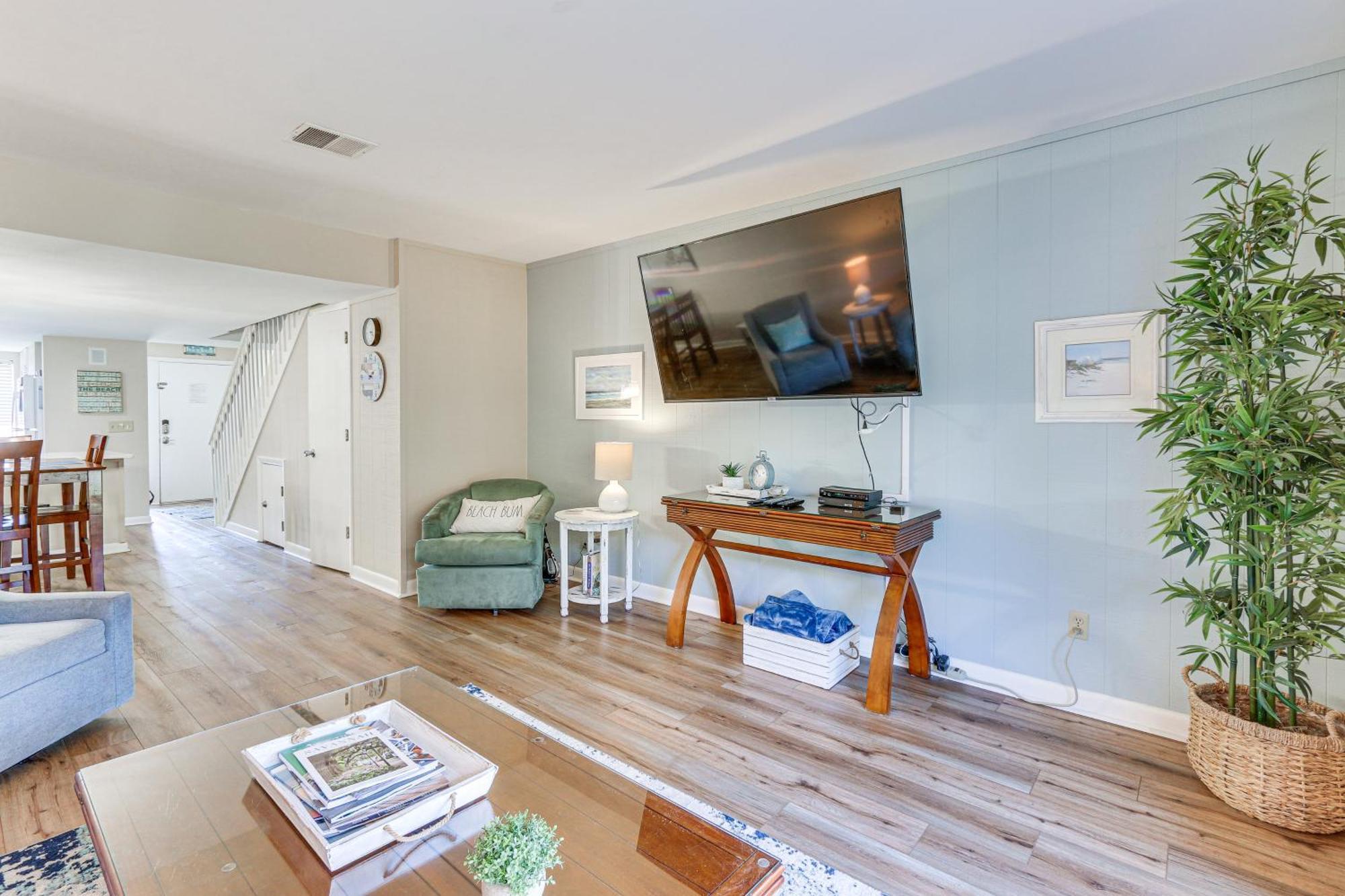 Hilton Head Condo Walk To Coligny Beach And Plaza! Hilton Head Island Exterior photo